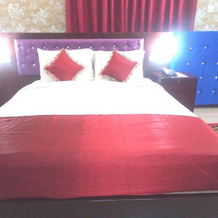 Hotel Lake View Plaza Dakka Dış mekan fotoğraf