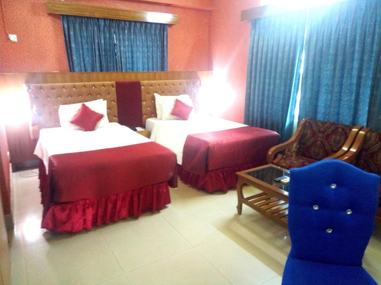 Hotel Lake View Plaza Dakka Dış mekan fotoğraf