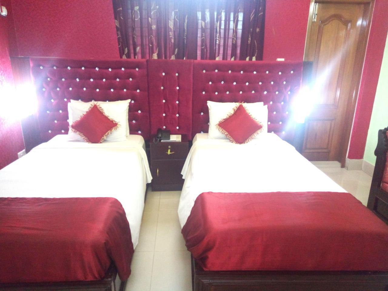 Hotel Lake View Plaza Dakka Dış mekan fotoğraf