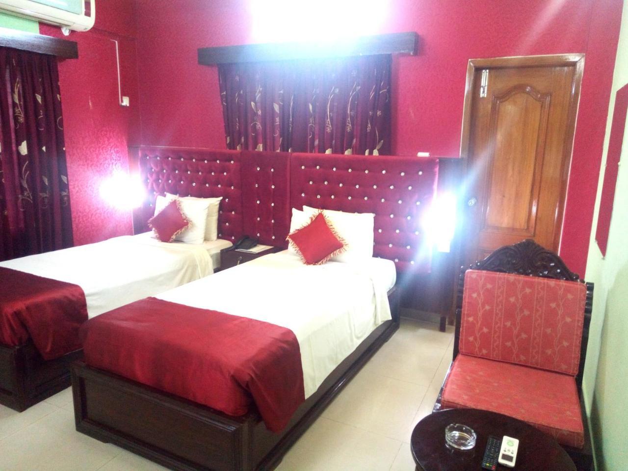 Hotel Lake View Plaza Dakka Dış mekan fotoğraf