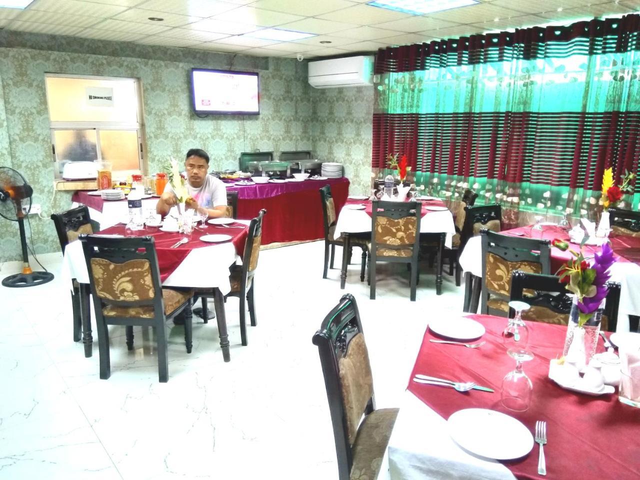 Hotel Lake View Plaza Dakka Dış mekan fotoğraf