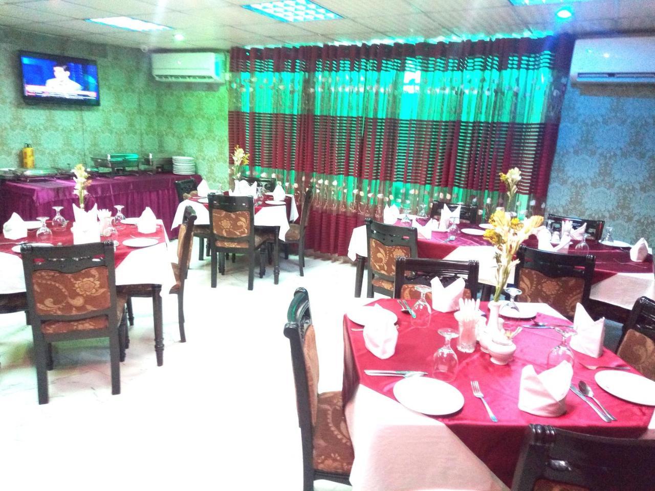 Hotel Lake View Plaza Dakka Dış mekan fotoğraf