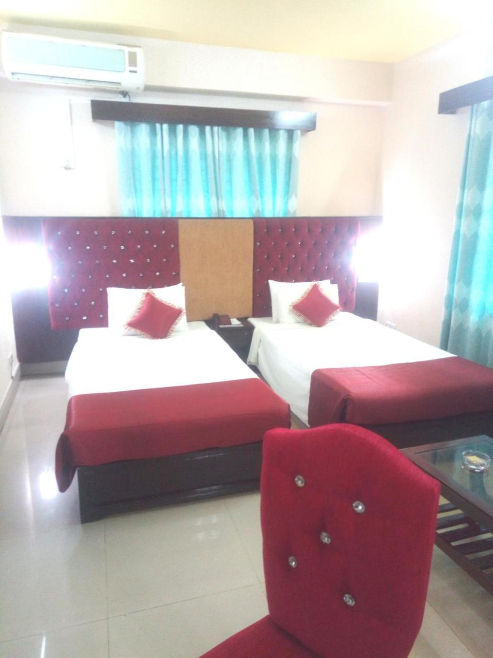 Hotel Lake View Plaza Dakka Dış mekan fotoğraf