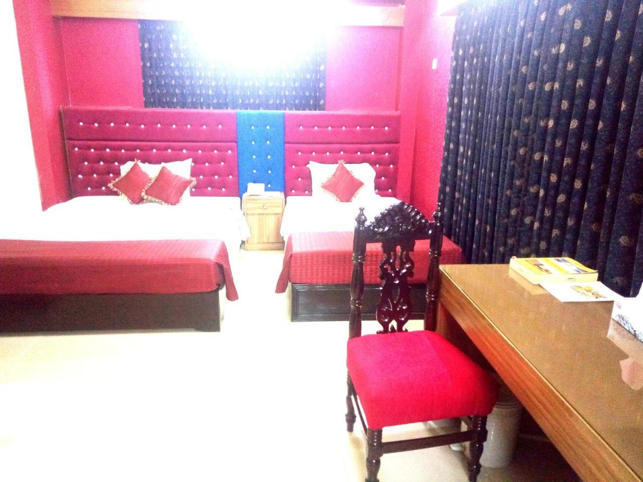 Hotel Lake View Plaza Dakka Dış mekan fotoğraf