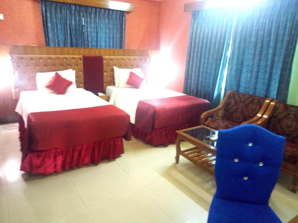Hotel Lake View Plaza Dakka Dış mekan fotoğraf
